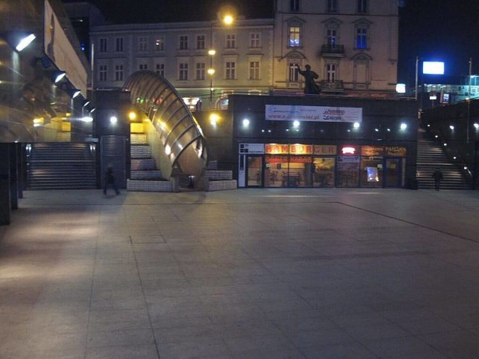 Mariusz Dzwonek Felieton