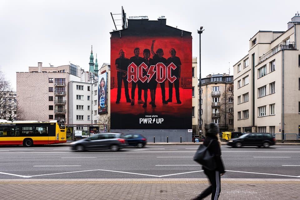 Mural AC DC Power Up W Warszawie