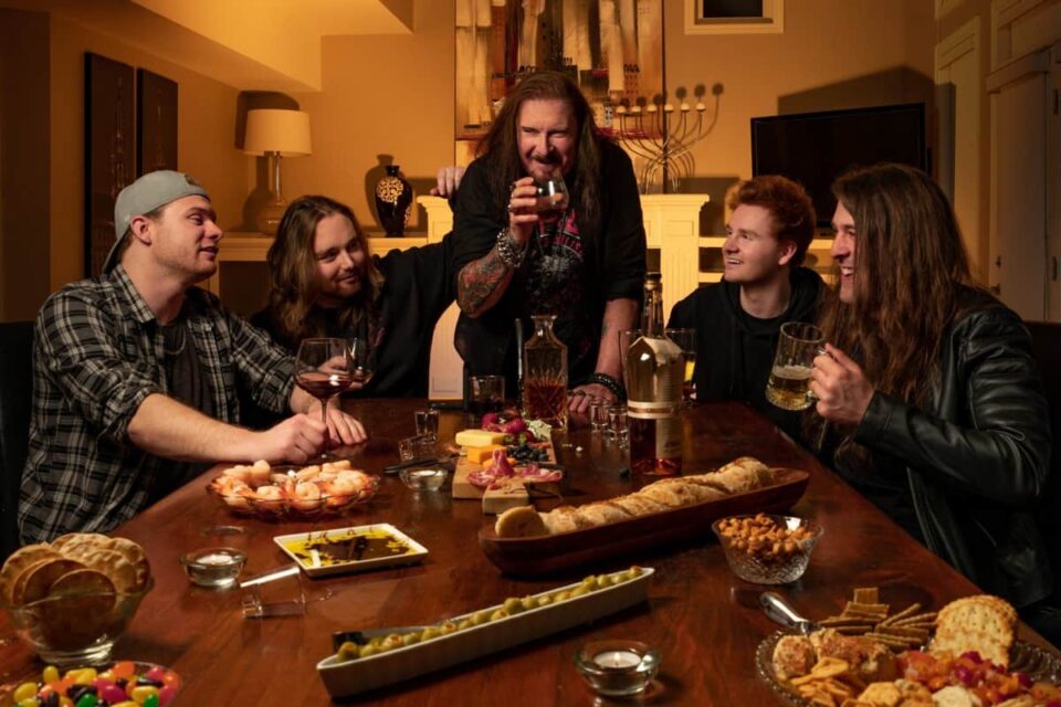 James LaBrie I zespół Falset