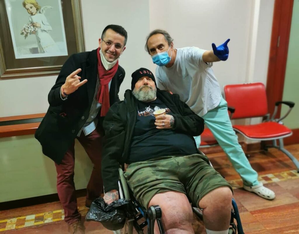 Paul Di'Anno: dokument o wokaliście Iron Maiden w 2026 2 Paul Di anno w Chorwacji przejdzie operację kolan