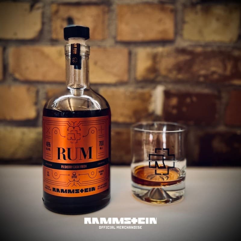 Niesamowity sklep stacjonarny Rammstein. Jak wygląda i co oferuje? Będziecie zaskoczeni! 7 Rum zespołu Rammstein