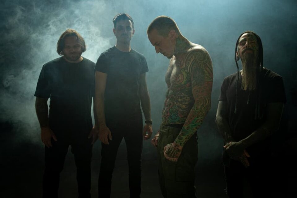 Były perkusista Five Finger Death Punch, Jeremy Spencer, zakłada nowy zespół death metalowy 2 Semi Rotted