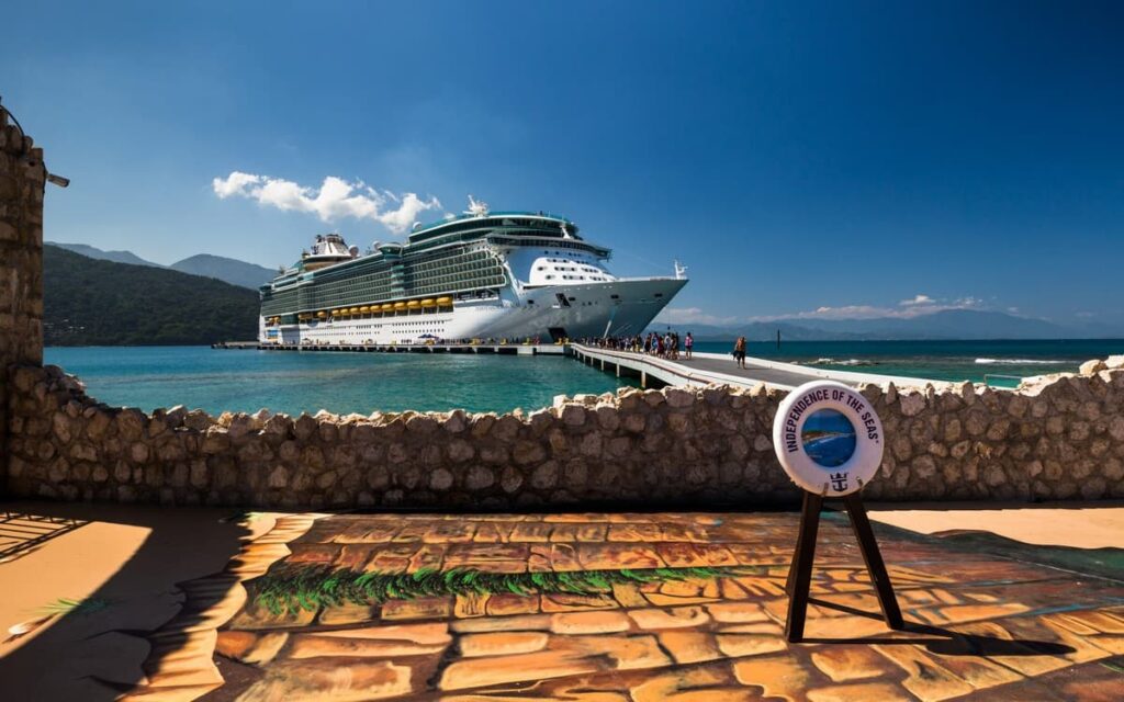 Statek imprezy 70000 Tons Of Metal