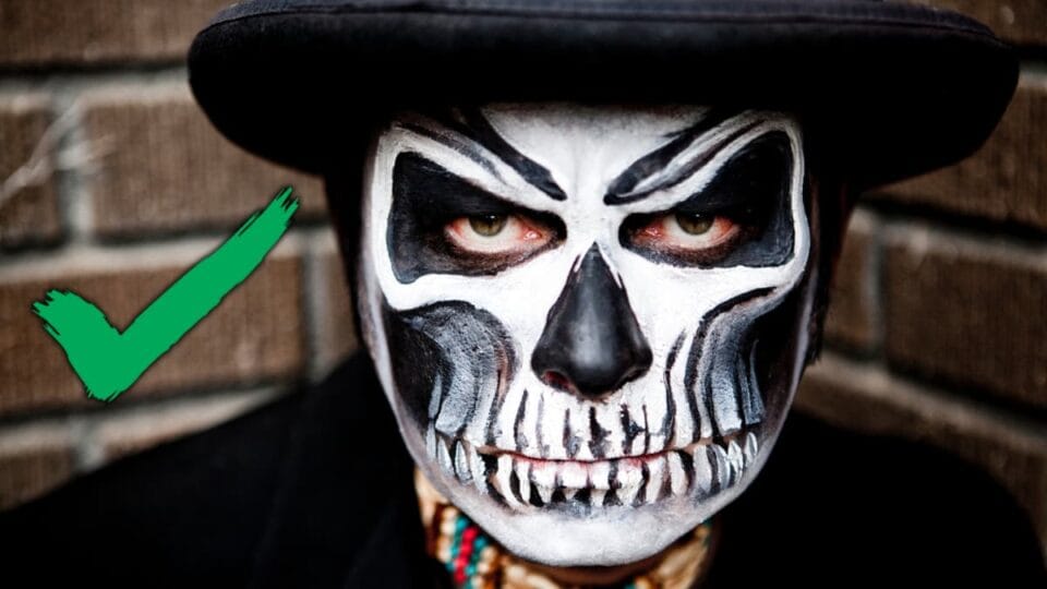 Pomalowana twarz na koncercie Ghost