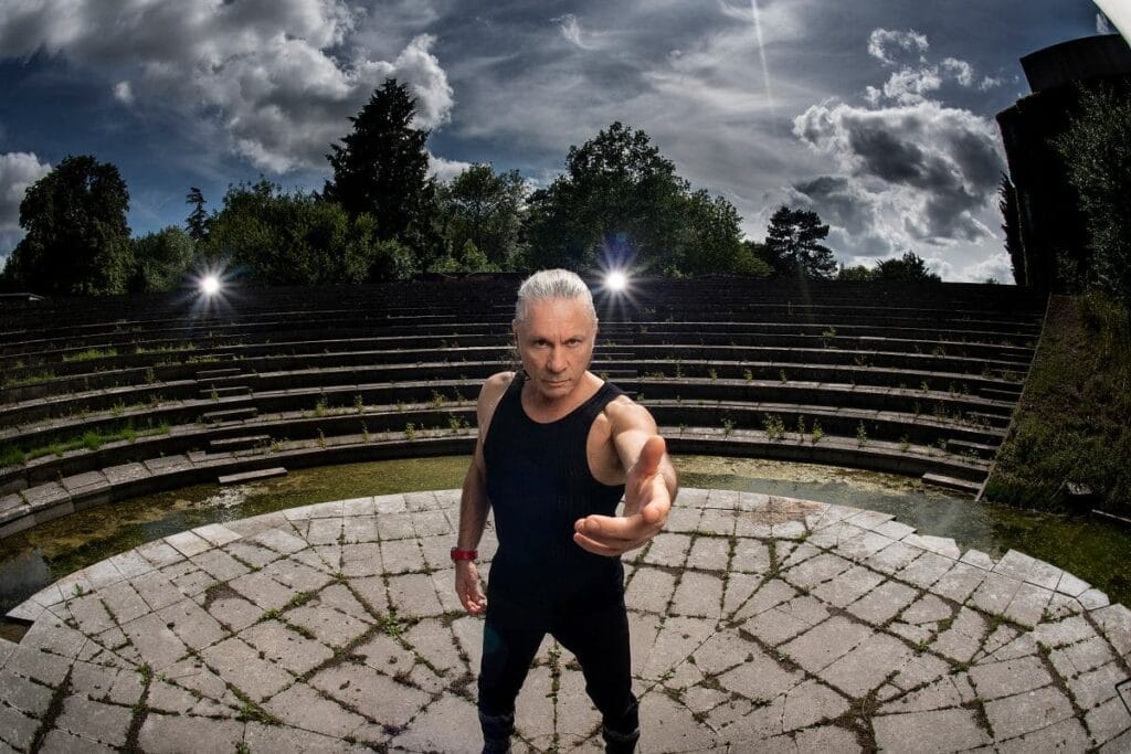 Bruce Dickinson w Polsce. Gdzie zagra wokalista Iron Maiden w 2027? 2 Bruce Dickinson