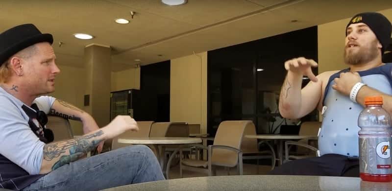 corey taylor stone sour odwiedza fana