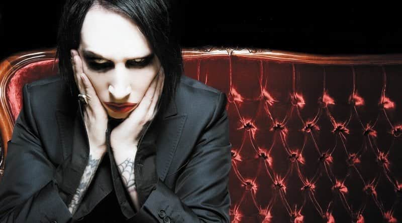 Marilyn Manson powrócił na scenę... celując w fanów z karabinu 2 Marilyn Manson