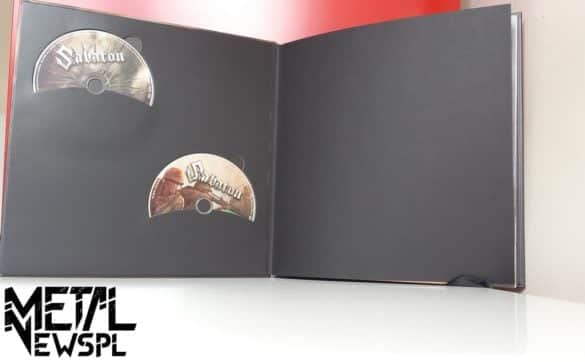 unboxing sabaton the last stand box earbook5
