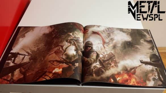 unboxing sabaton the last stand box earbook7